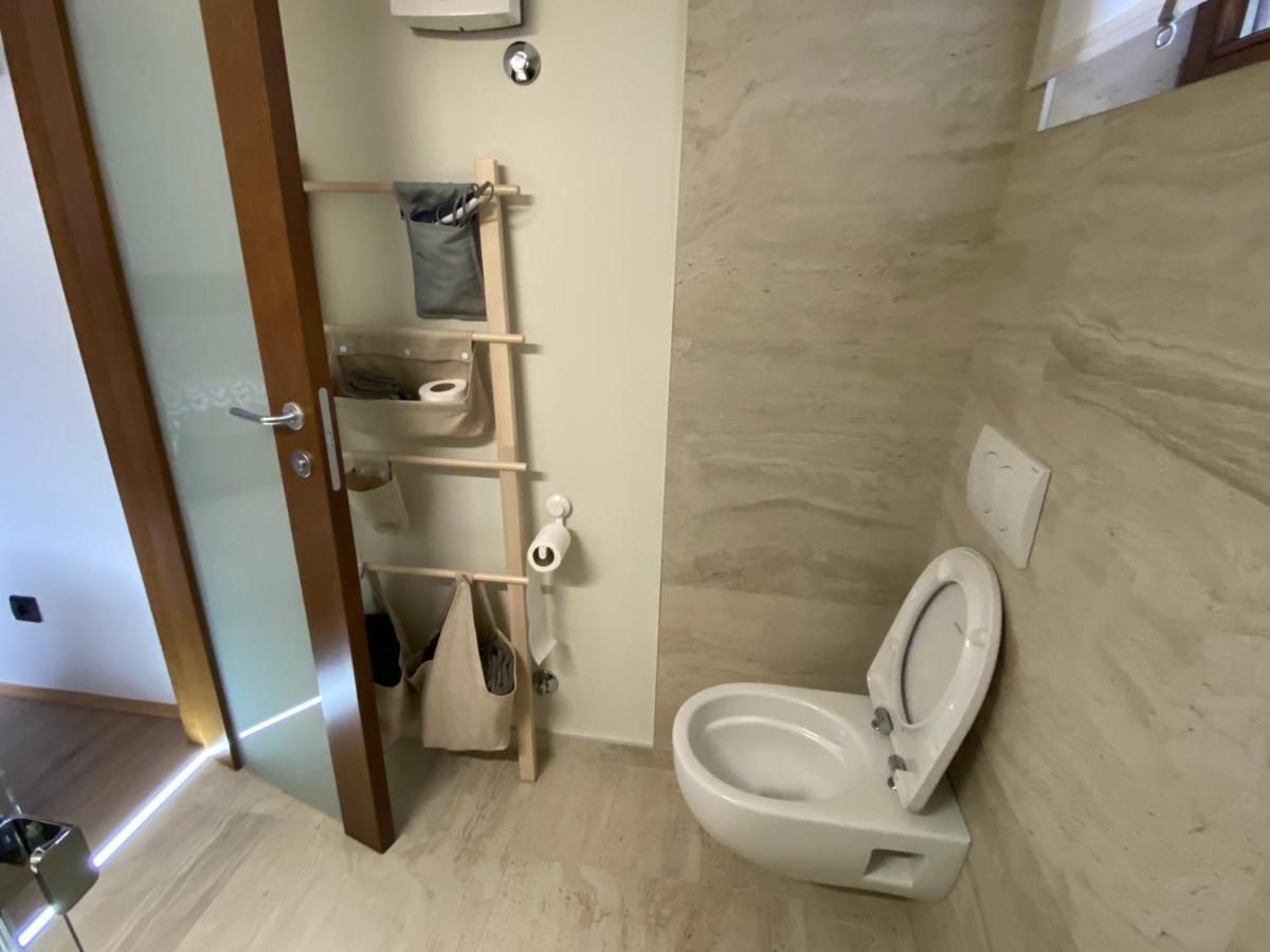 Apartment Nevena 3 Belgrado Esterno foto
