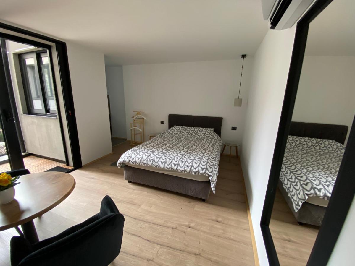 Apartment Nevena 3 Belgrado Esterno foto