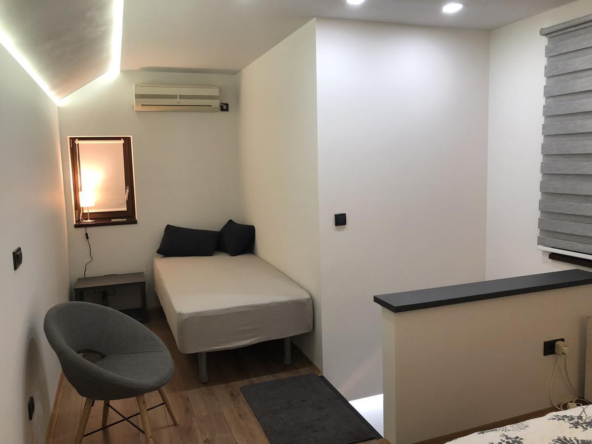 Apartment Nevena 3 Belgrado Esterno foto